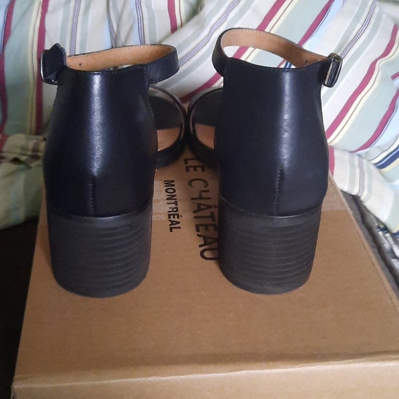 Le chateau genuine leather sandals NEW - Picture 4 of 6